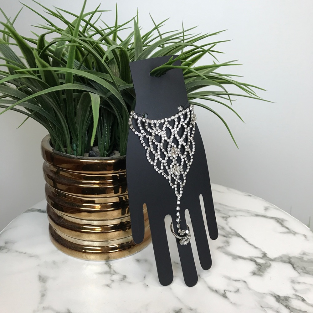 ‼️ Silver Diamond Hand Bracelet Connected Ring